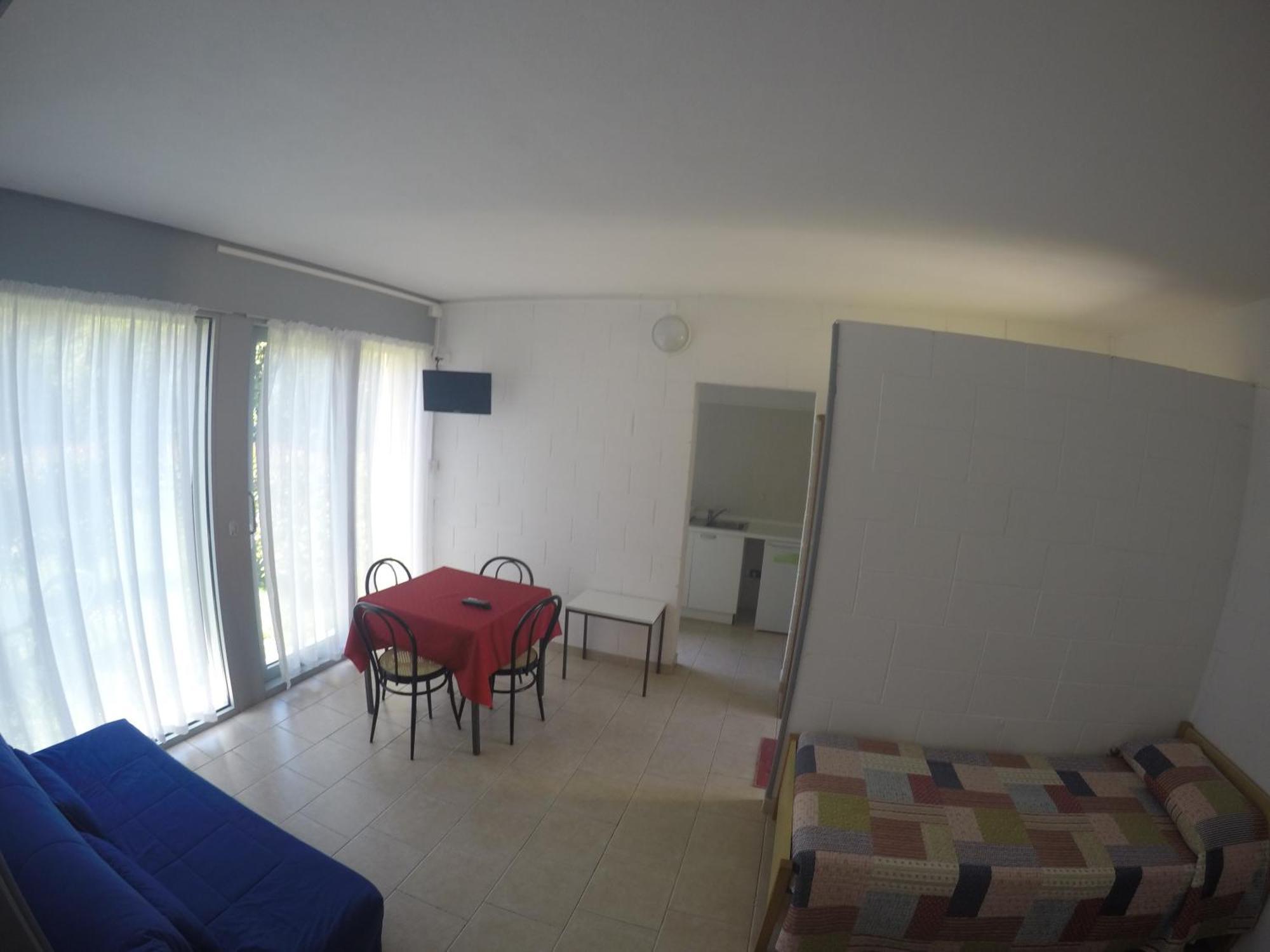 Camping Villaggio Paradiso Domaso Phòng bức ảnh