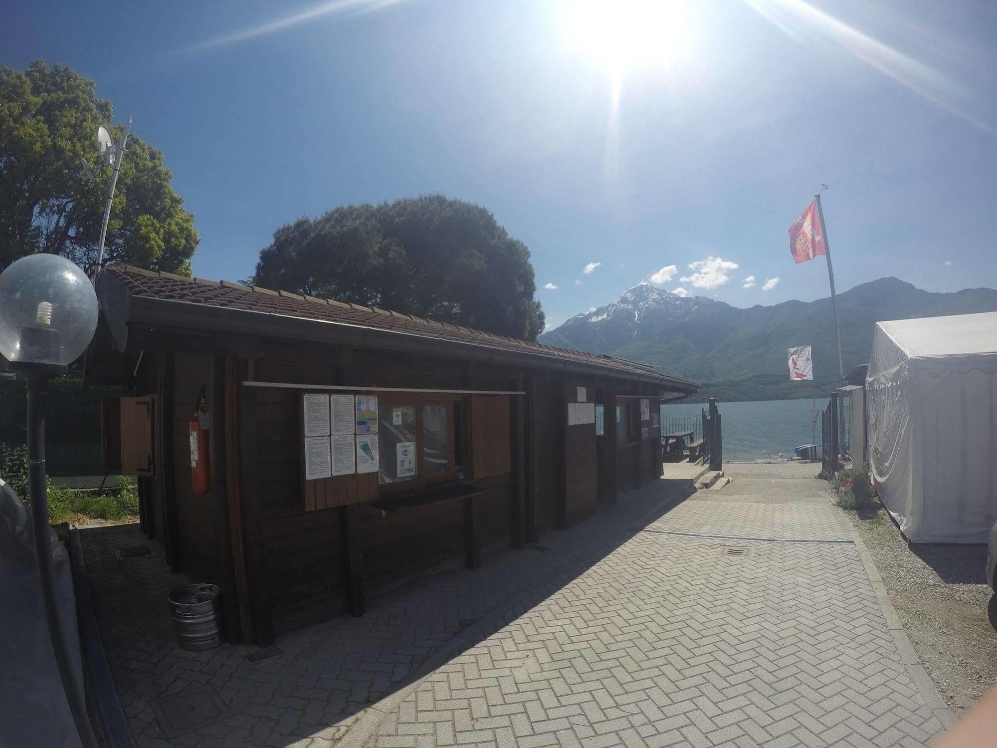 Camping Villaggio Paradiso Domaso Ngoại thất bức ảnh